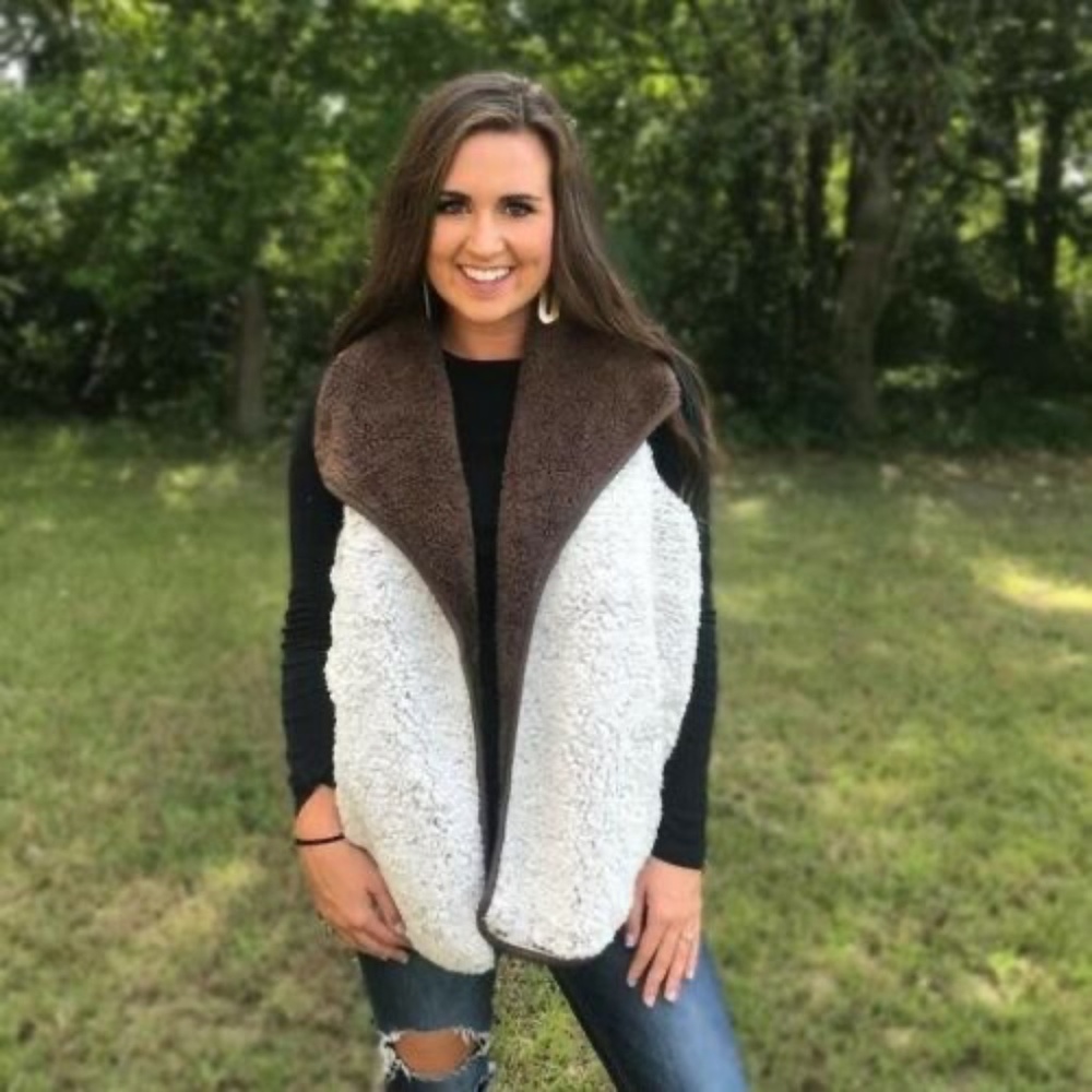 C.C. Sherpa Vest Reversible CC Heather Brown XS NWT